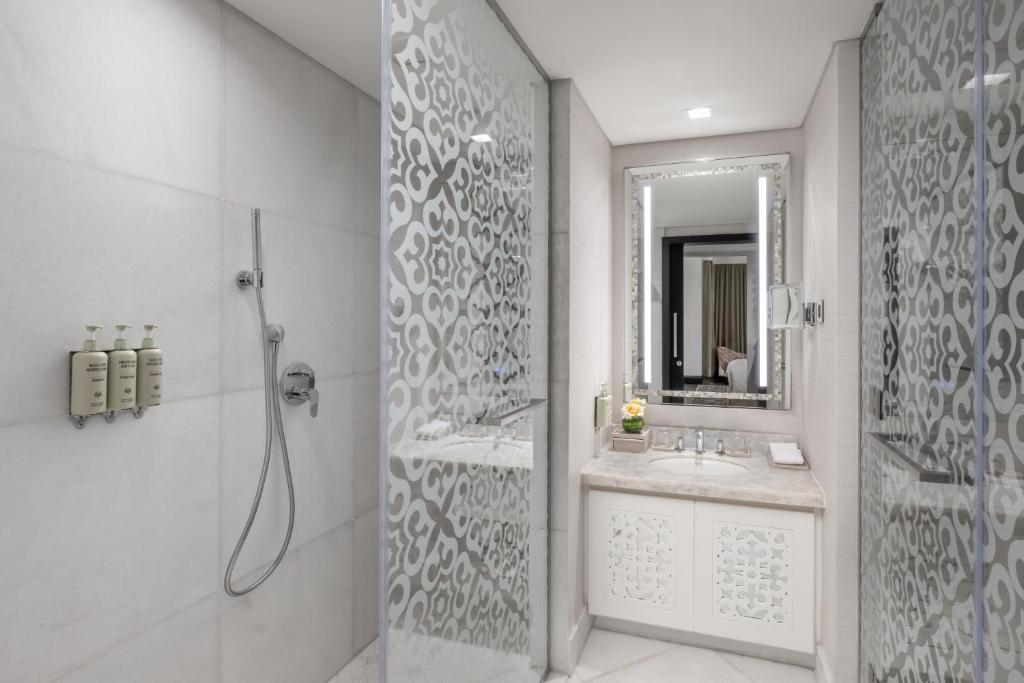 فندق روتانا جبل عمر